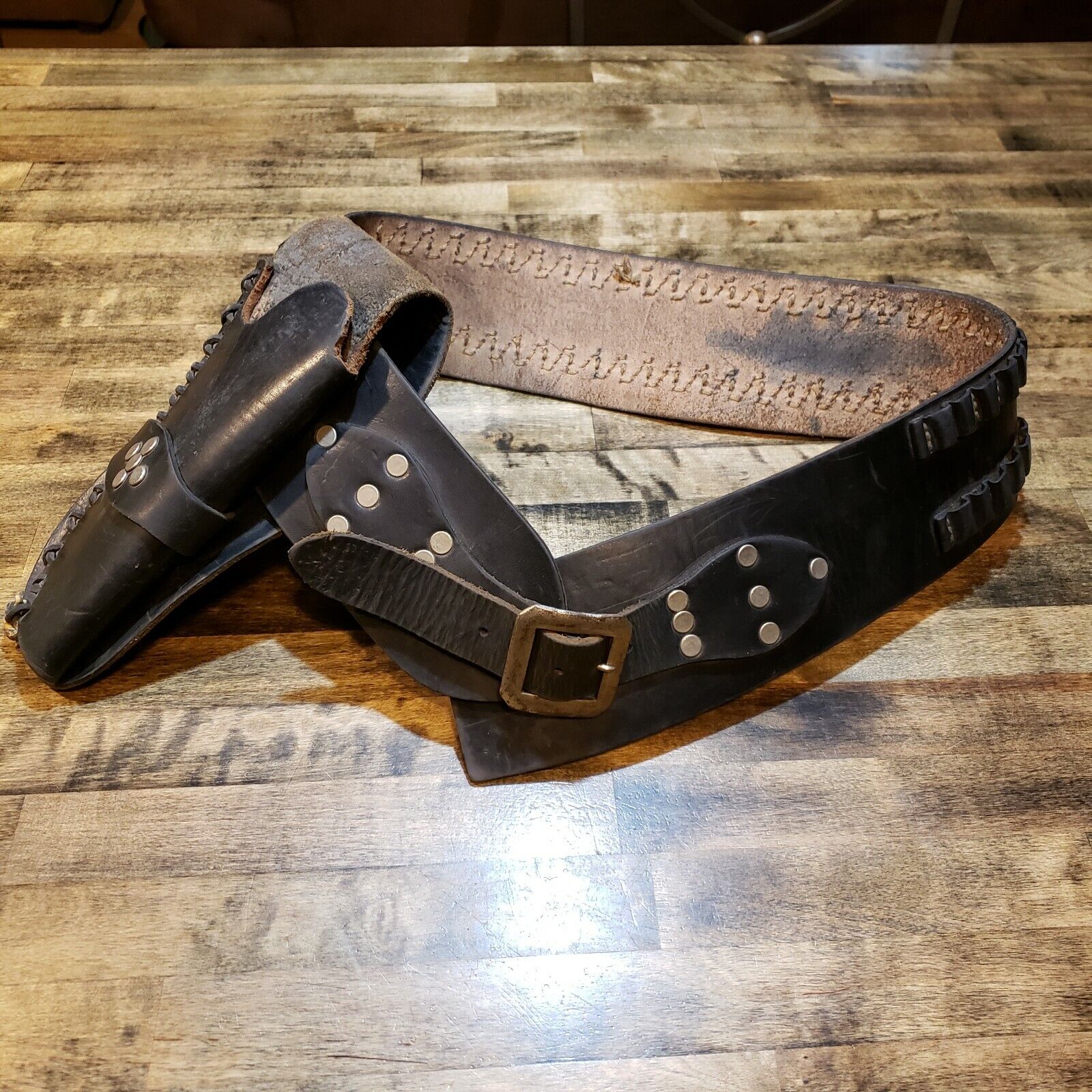 Vintage Cowboy Western Saddle Leather Gun Holster ammo belt bullet holder 