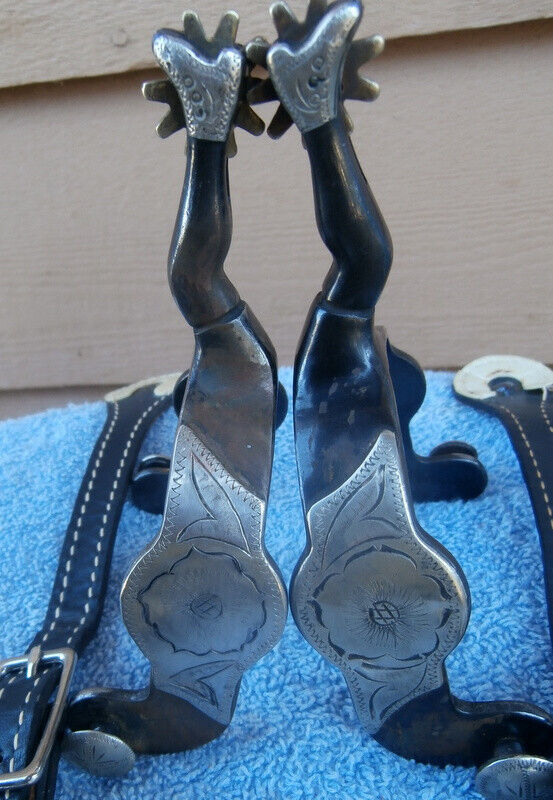 Antiqued Gal Lady Leg Blued Silver Cowboy Horse Spurs with STraps