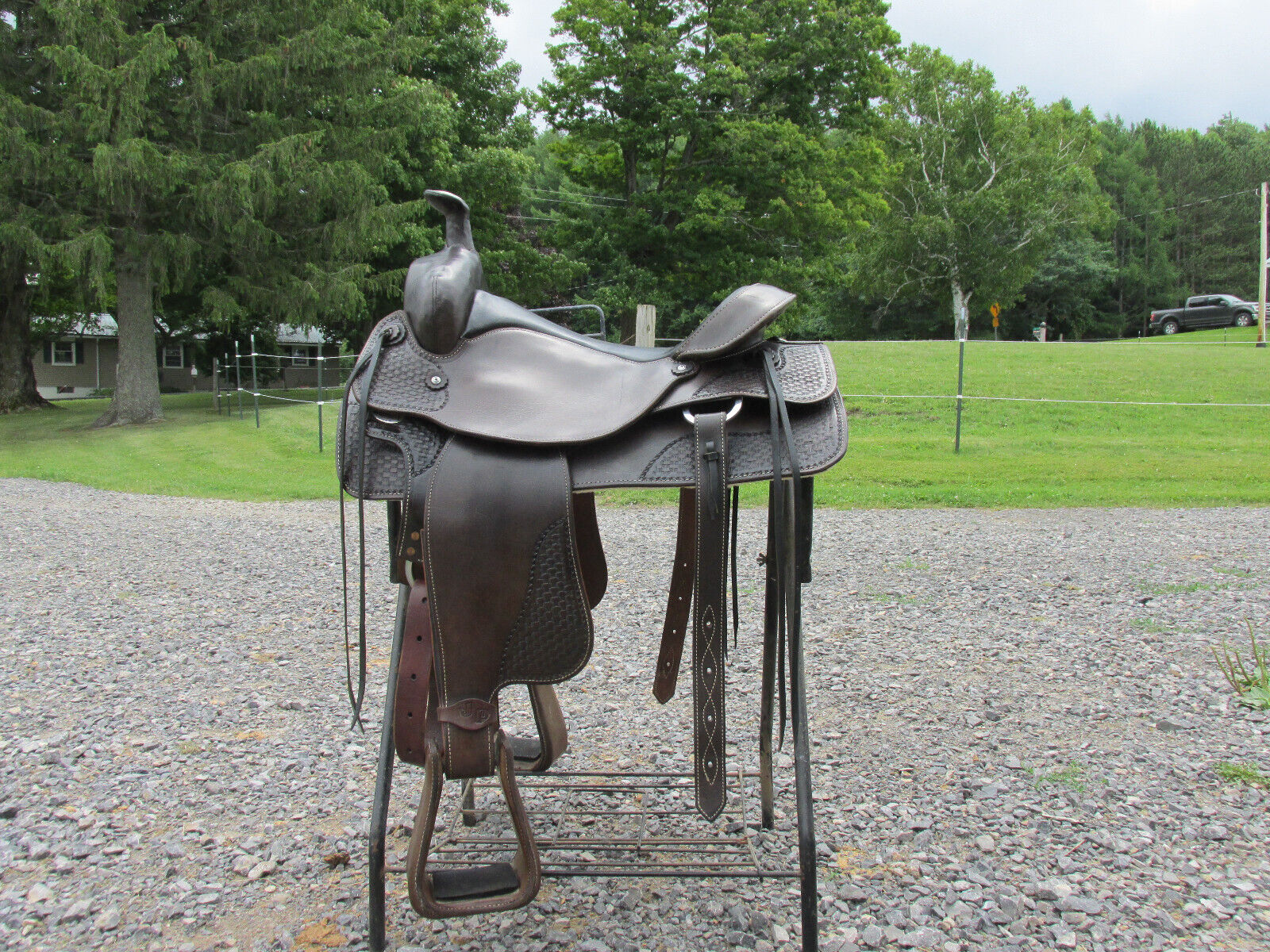 Ortho Flex Western Saddle in Excellent Condition