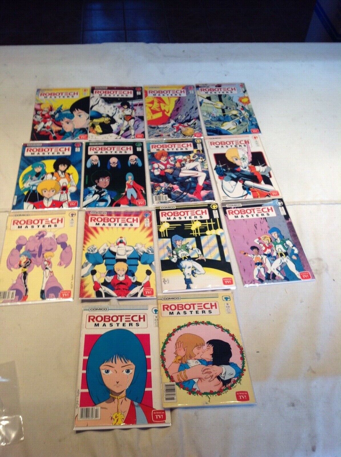 (14) ROBOTECH Masters Vintage comic book collection COMICO